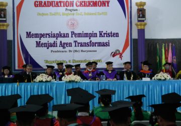 Graduation Ceremony STT KADESI: Mempersiapkan Pemimpin Kristen Menjadi Agen Transformasi